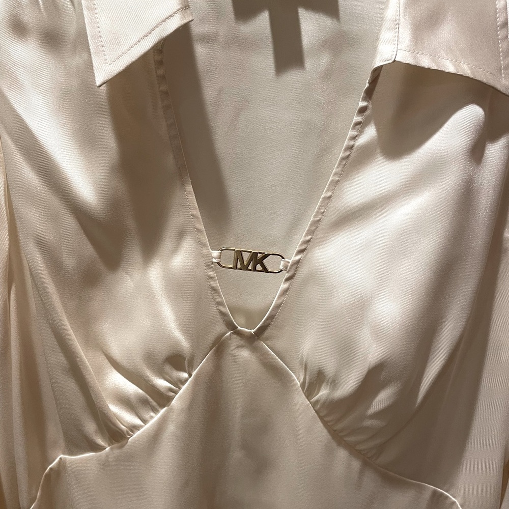 New without tags Michael kors satin top M